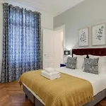 Appartements Marignan Champs Elysees
